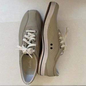 Keds Tennis Shoes Sz 11